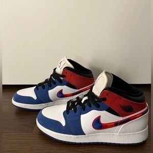 Jordan AJ1 Mid SE GS ‘Multicolored Check’